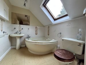 Photo 19- click for photo gallery